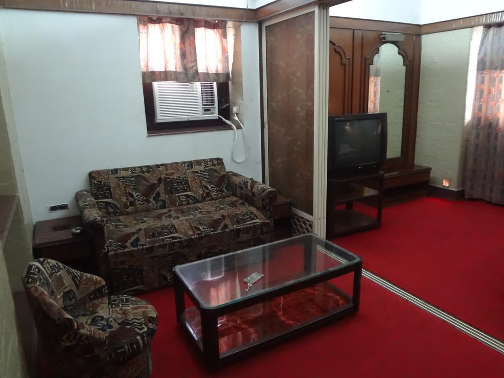 Hotel Happy Home Mumbai Dış mekan fotoğraf