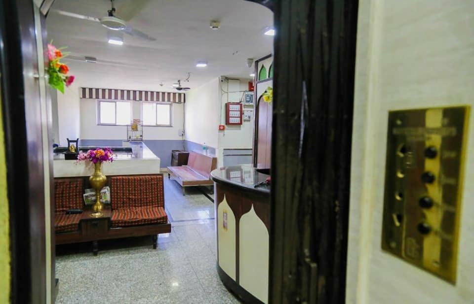 Hotel Happy Home Mumbai Dış mekan fotoğraf